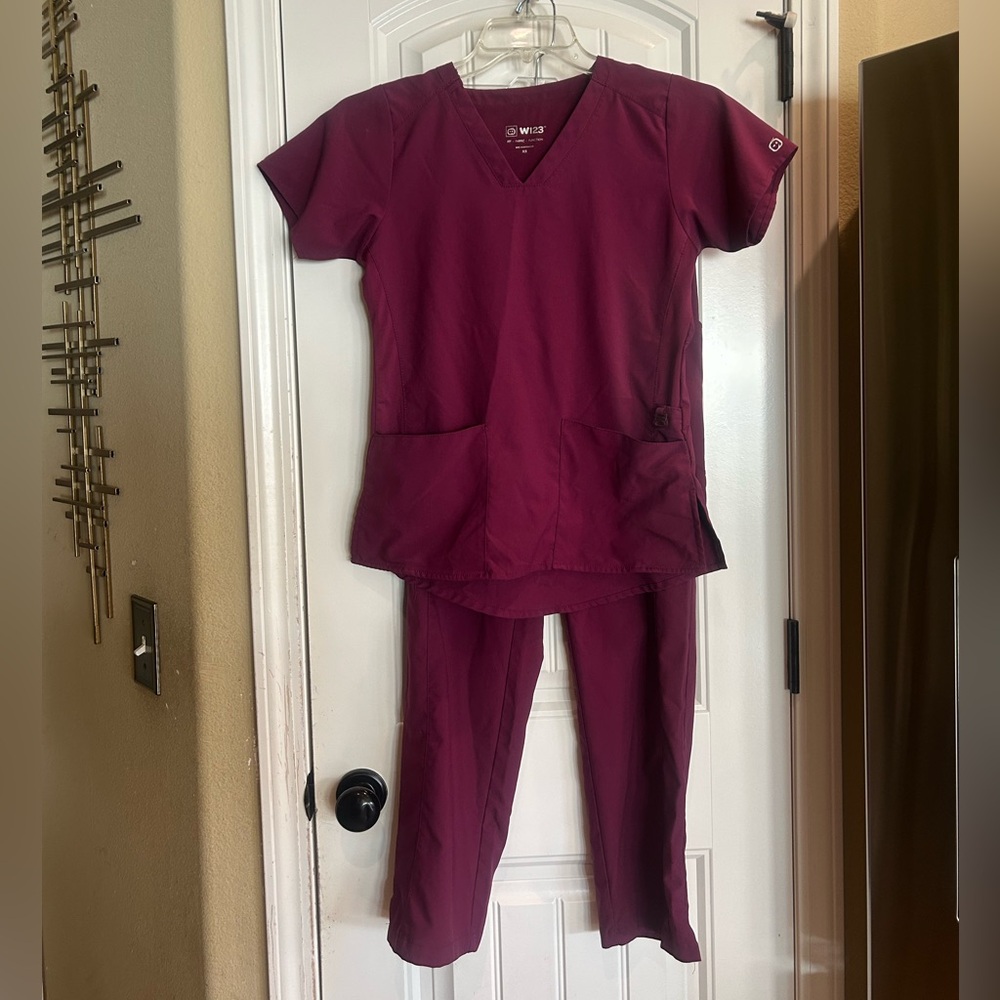 Wink123 Maroon Scrub Set